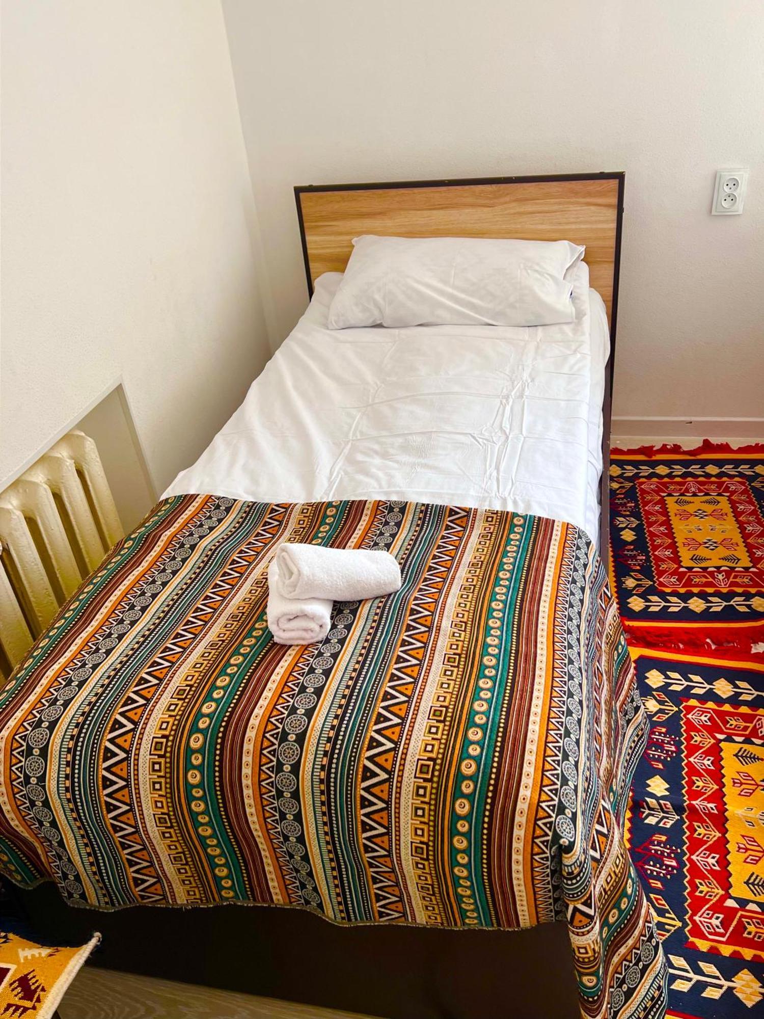 Tumar Guest House Naryn Exteriör bild